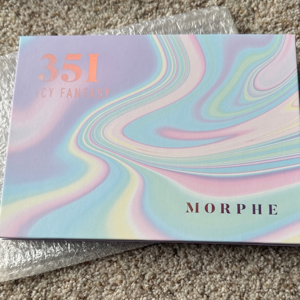 New in Box 35I Icy Fantasy Morphe Palette